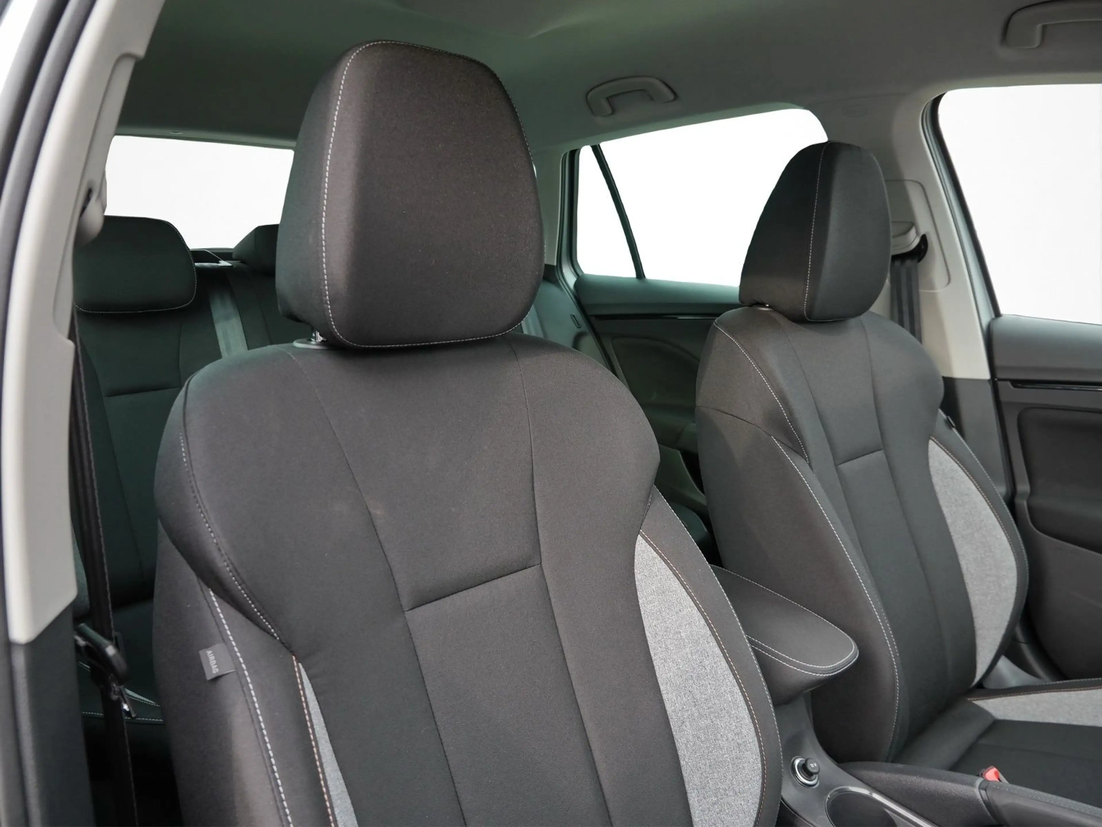 Skoda Kamiq 1.5 TSI Selection RFK*Navi*DAB*AHK*Digital — photo 10