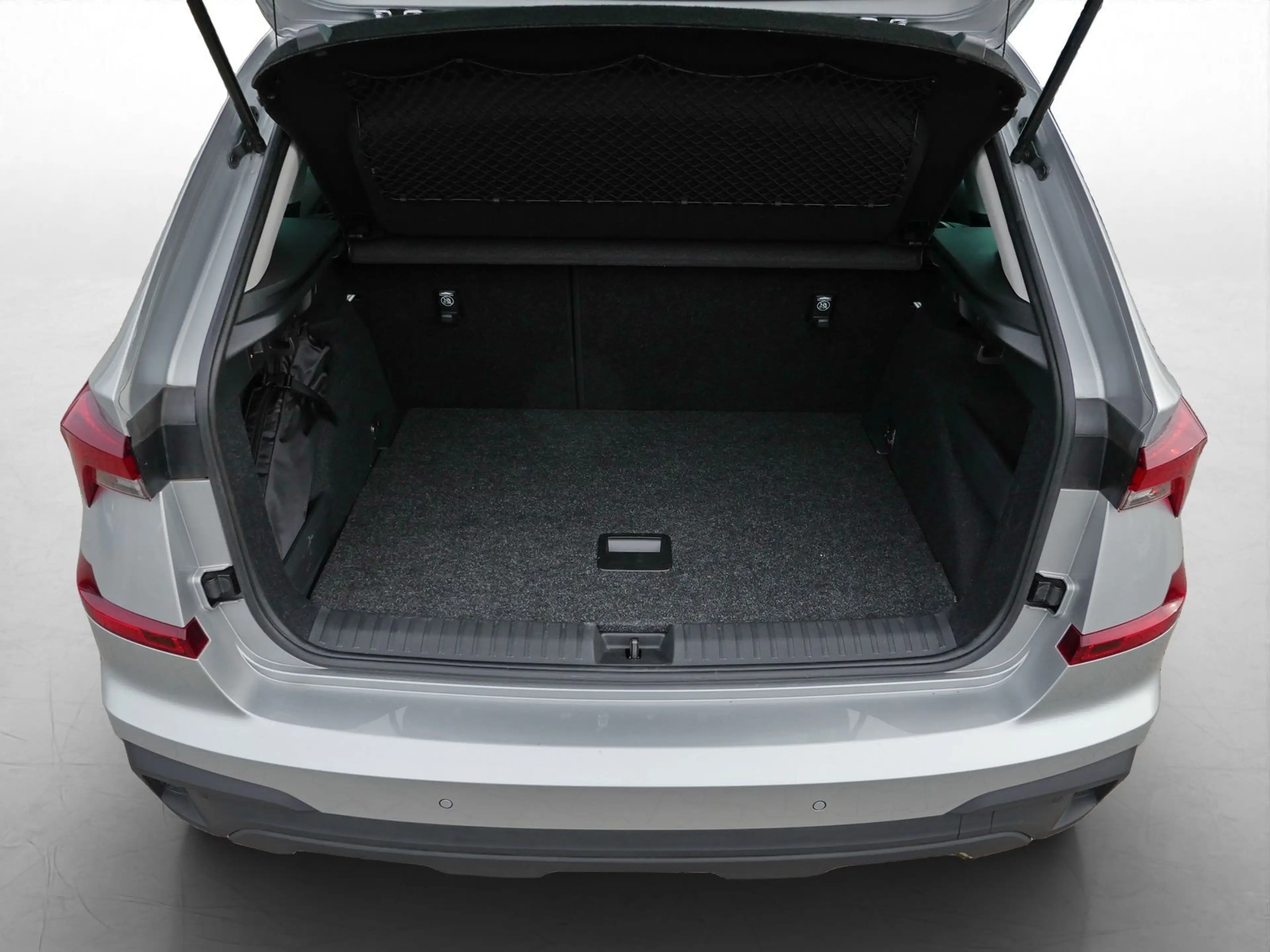 Skoda Kamiq 1.5 TSI Selection RFK*Navi*DAB*AHK*Digital — photo 11
