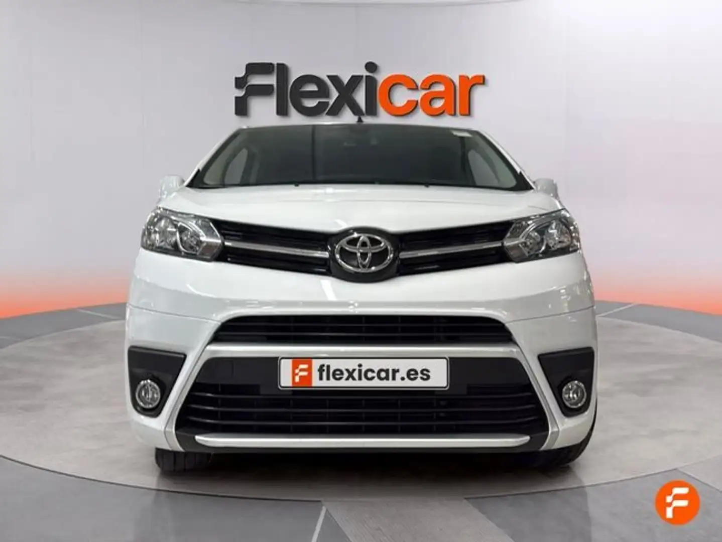 Toyota Proace 2.0D 145CV VX PLUS SHUTTLE L1 Blanco - 2