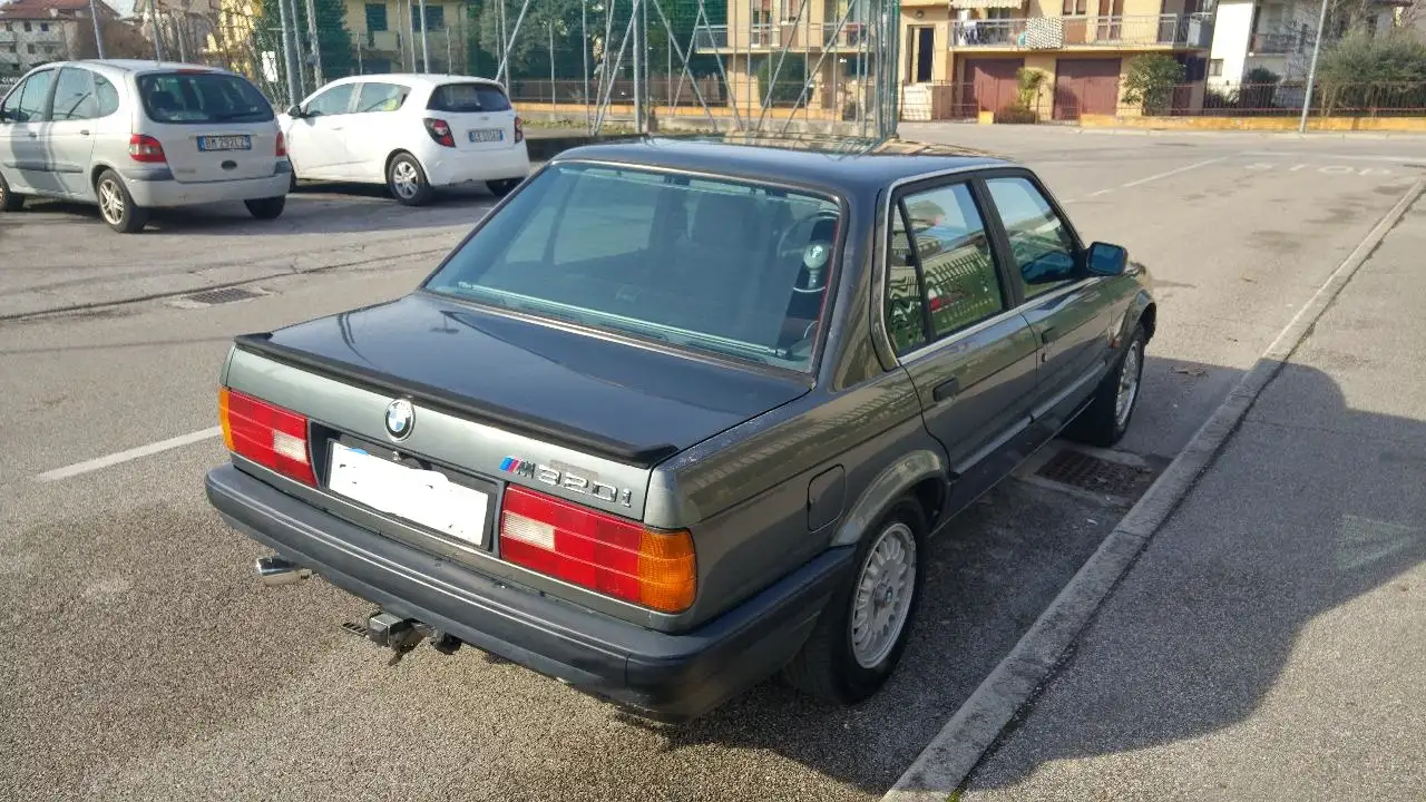 BMW 316i 4p, foto 3