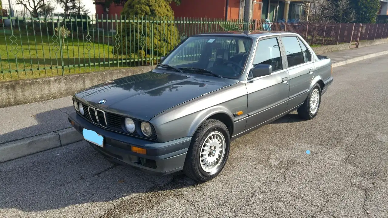 BMW 316i 4p, foto 1