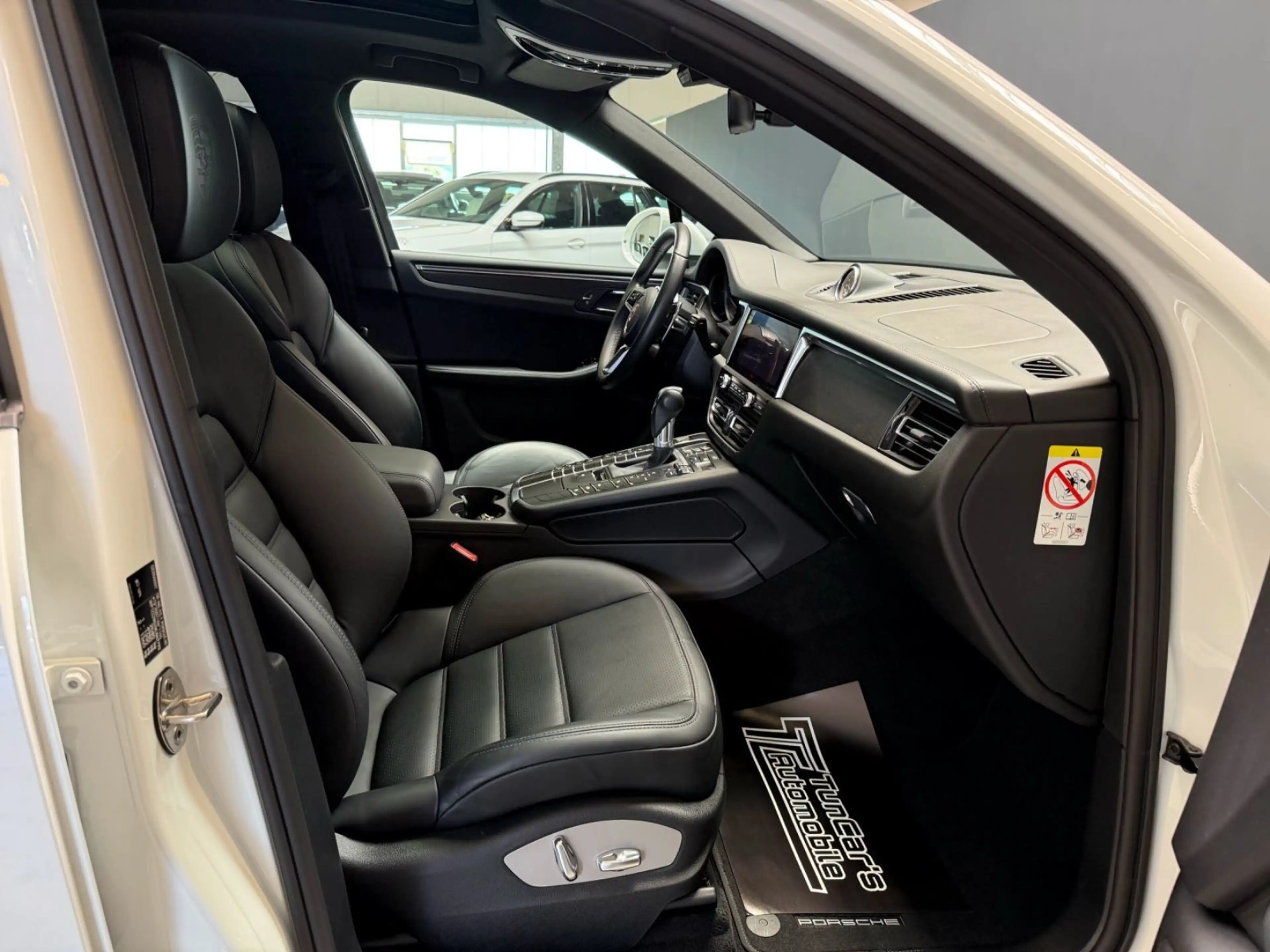 Porsche Macan GTS LED/Surround View/BOSE/Panoramadach/ — photo 15