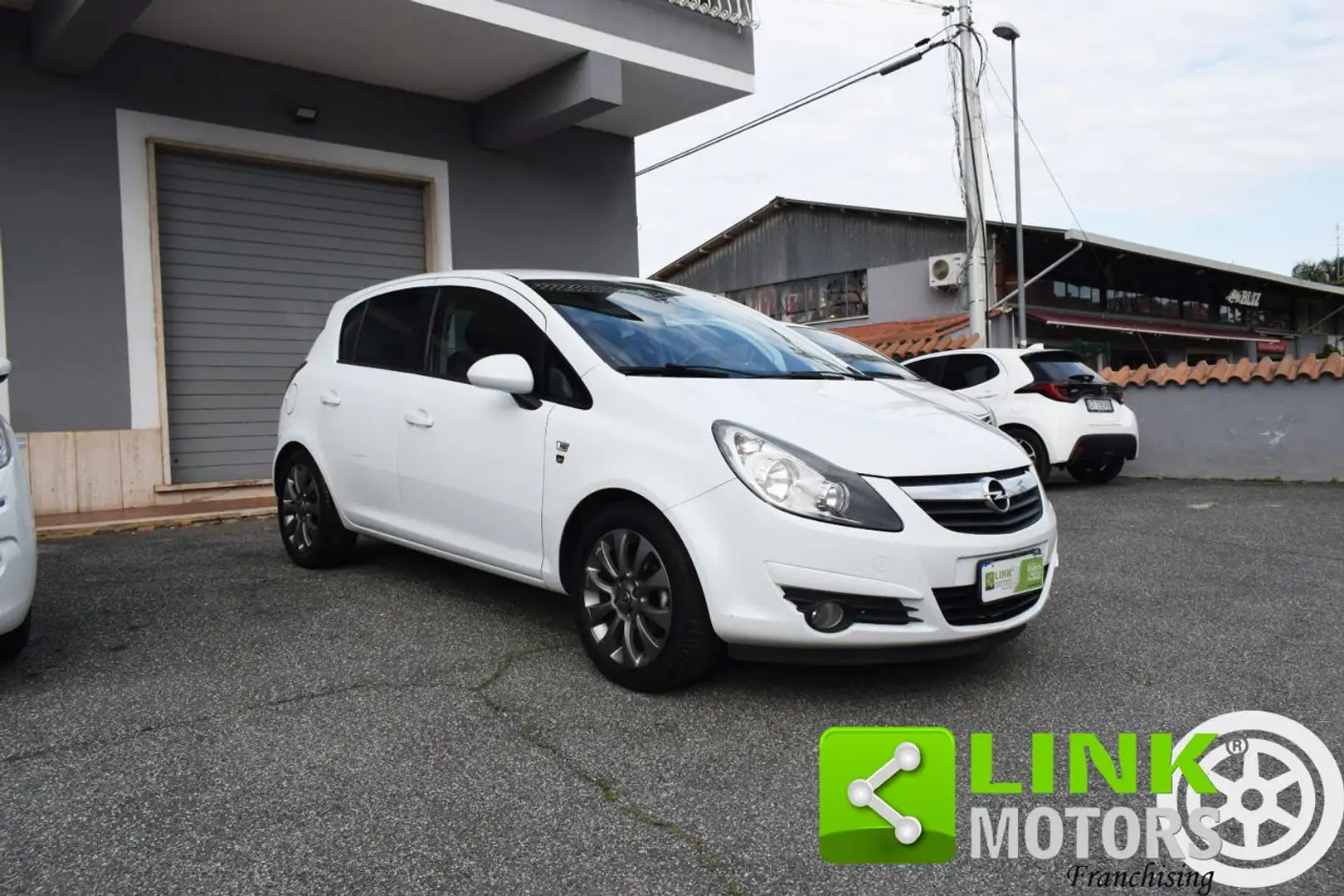 Opel Corsa 1.2 80CV 5 porte GPL-TECH Club Wit - 2