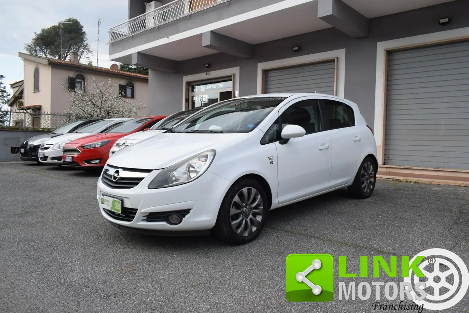 Opel Corsa 1.2 80CV 5 porte GPL-TECH Club Wit - 1