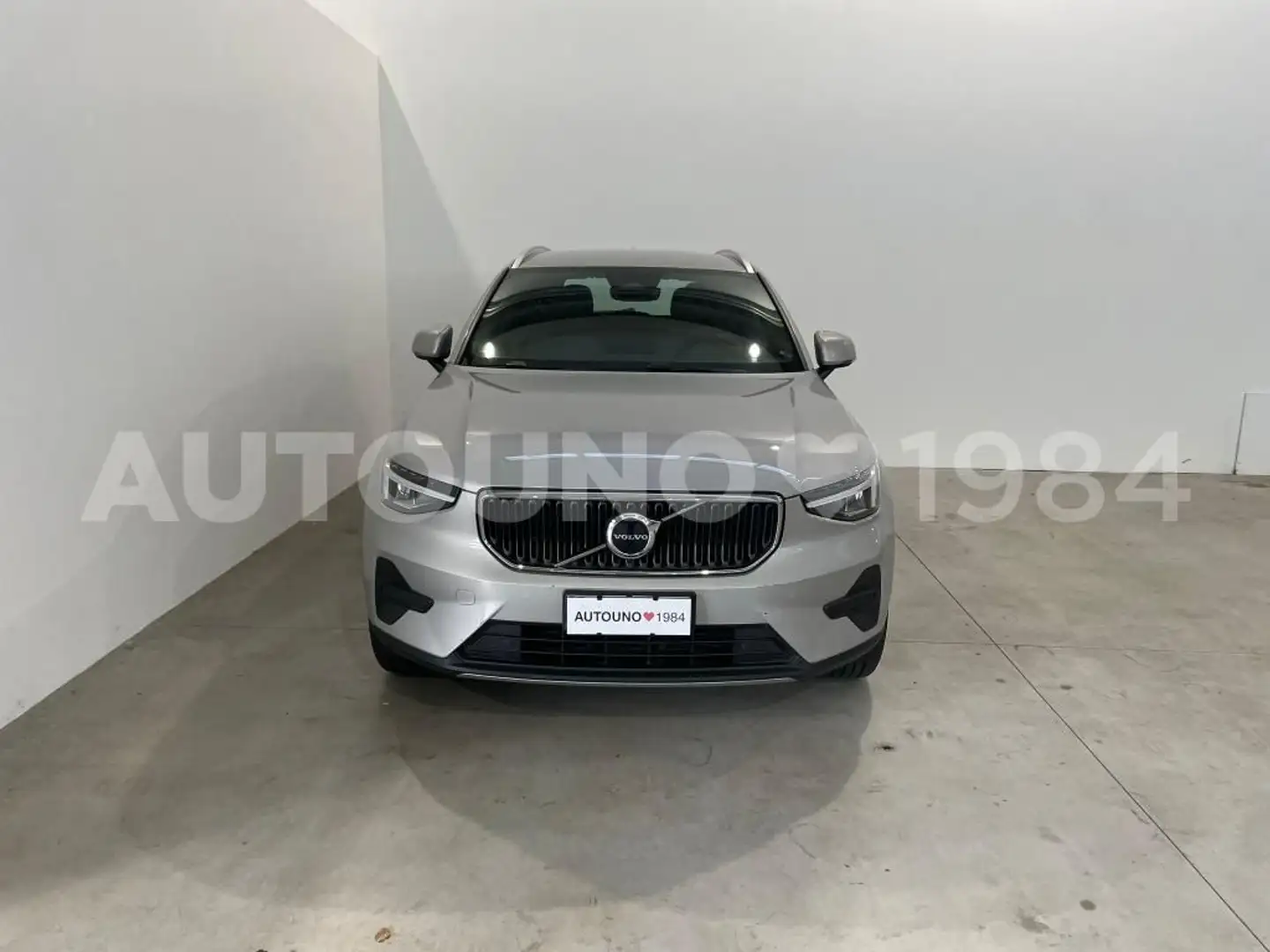 Volvo XC40 2.0 b3 Core auto Gris - 2