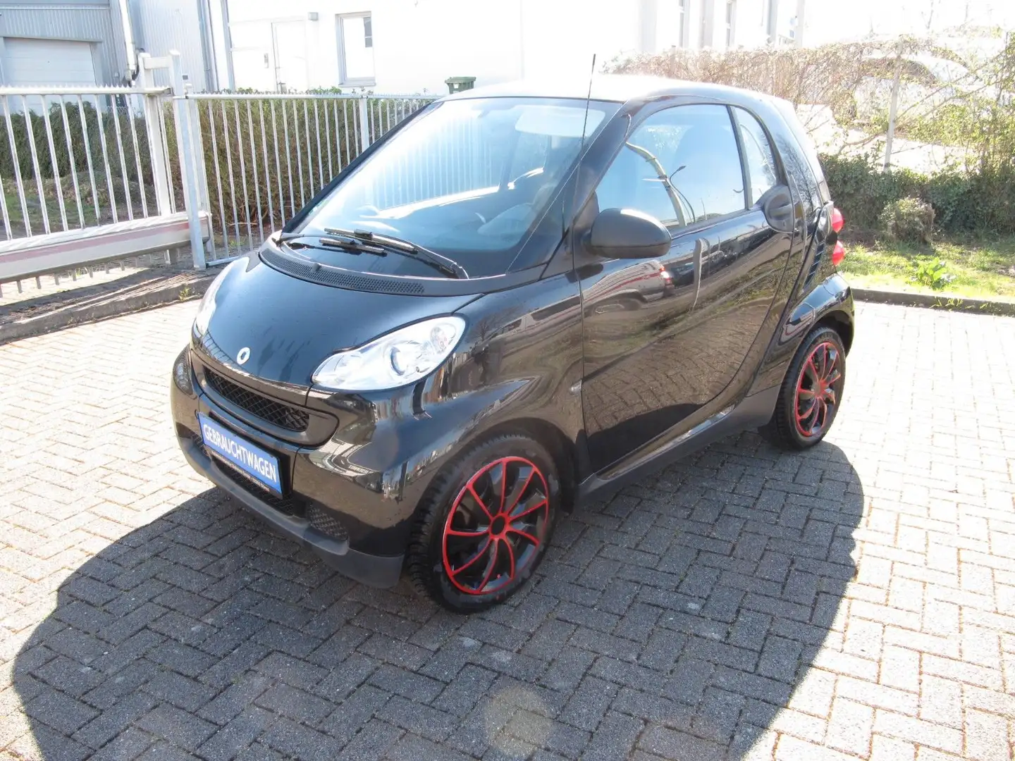 smart forTwo fortwo coupe Micro Hybrid Drive 45kW Noir - 1