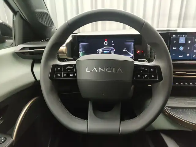 Lancia Ypsilon view 10
