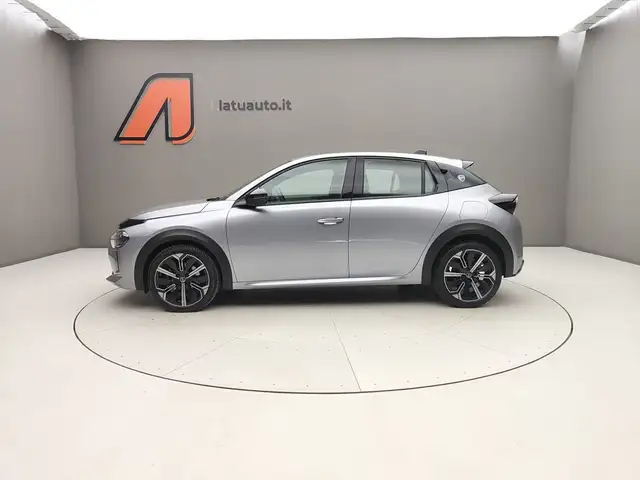 Lancia Ypsilon view 4