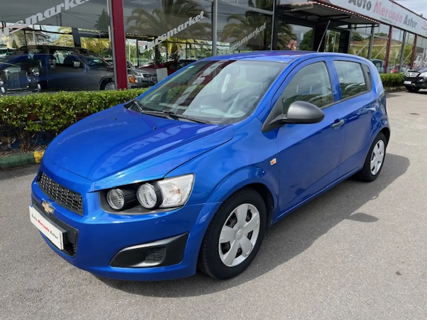 Chevrolet Aveo 1.2 16v LT Azul - 1