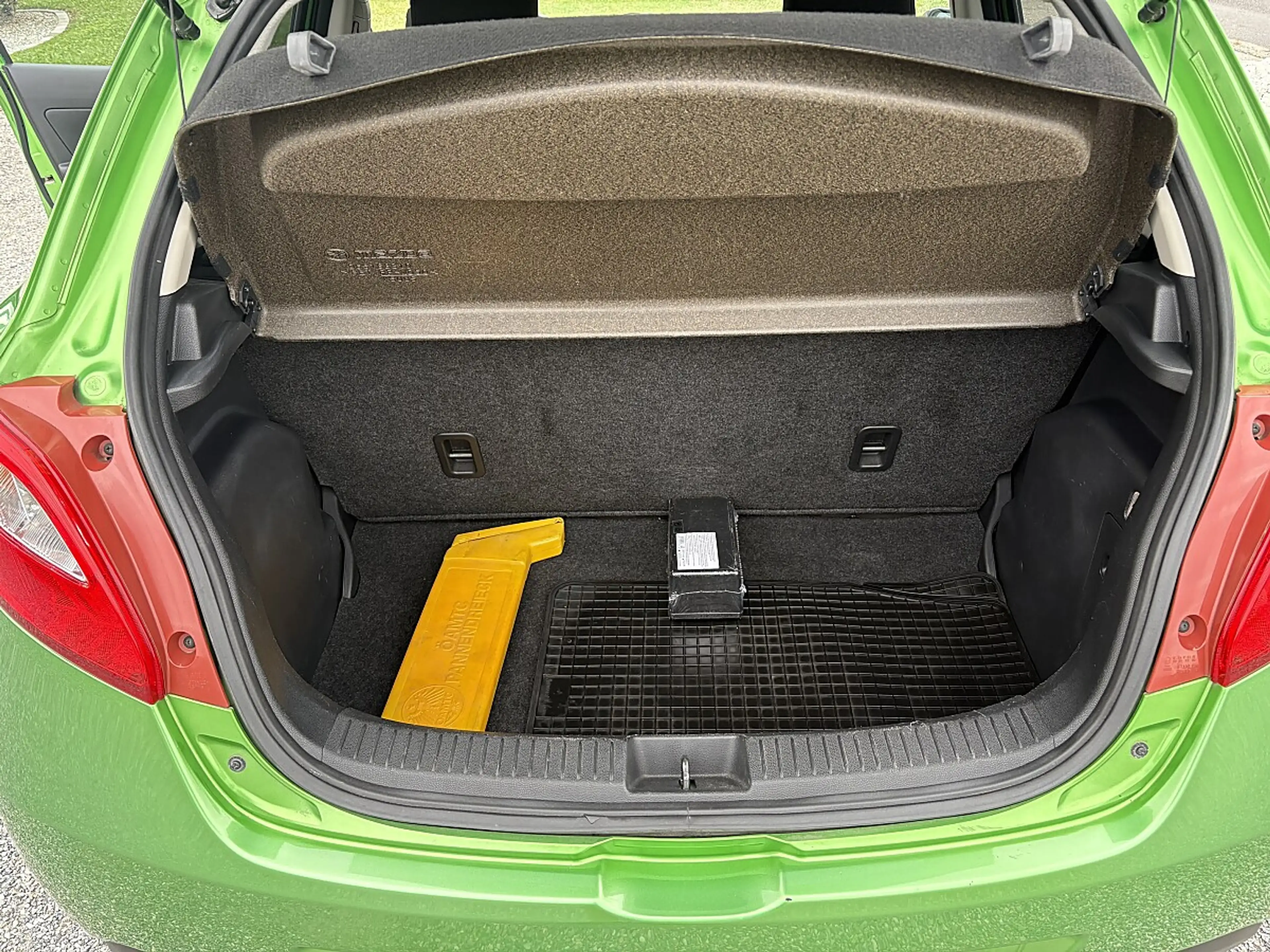 Mazda 2 Mazda2 1,3i Fashion — photo 11