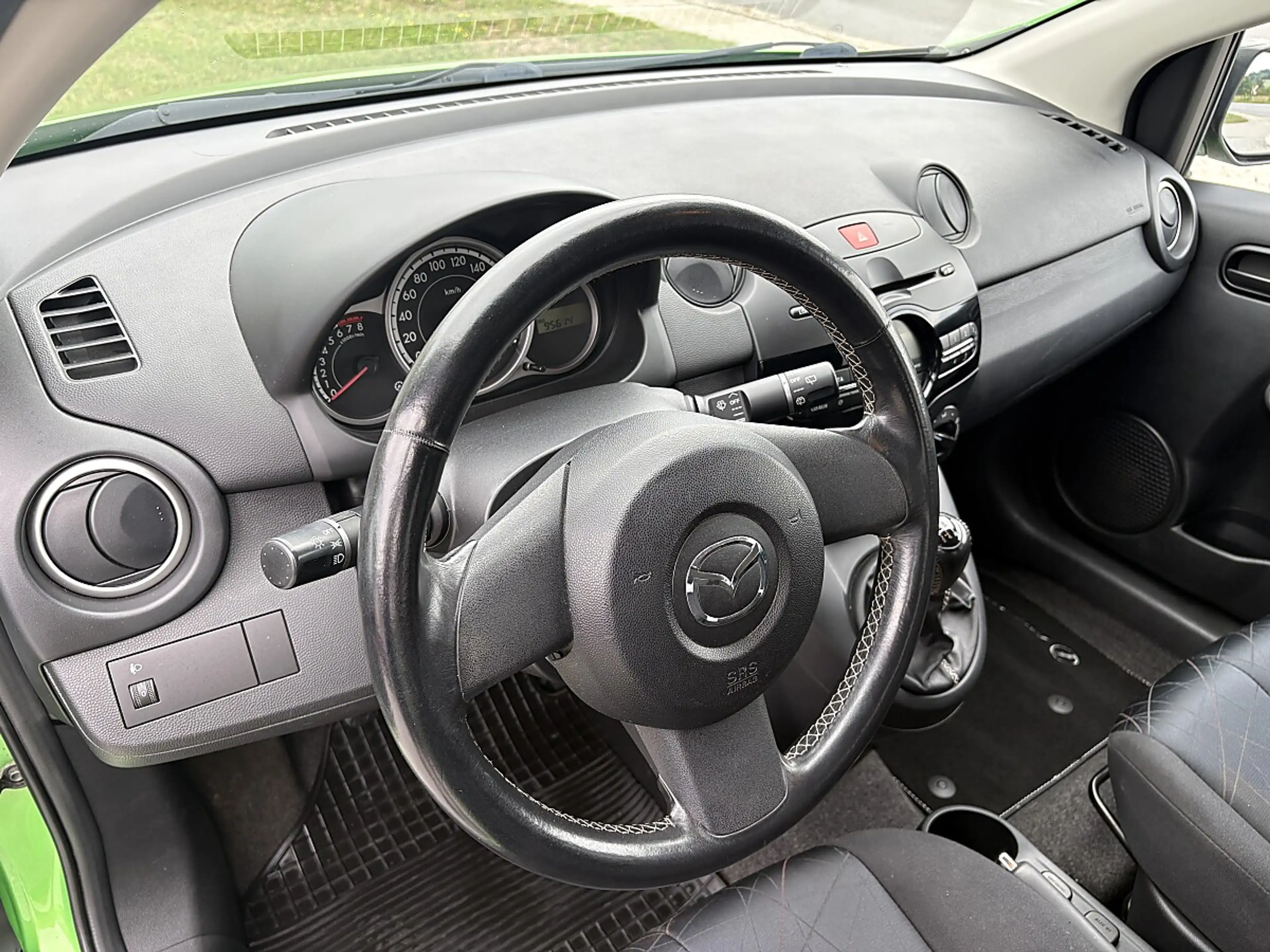 Mazda 2 Mazda2 1,3i Fashion — photo 6