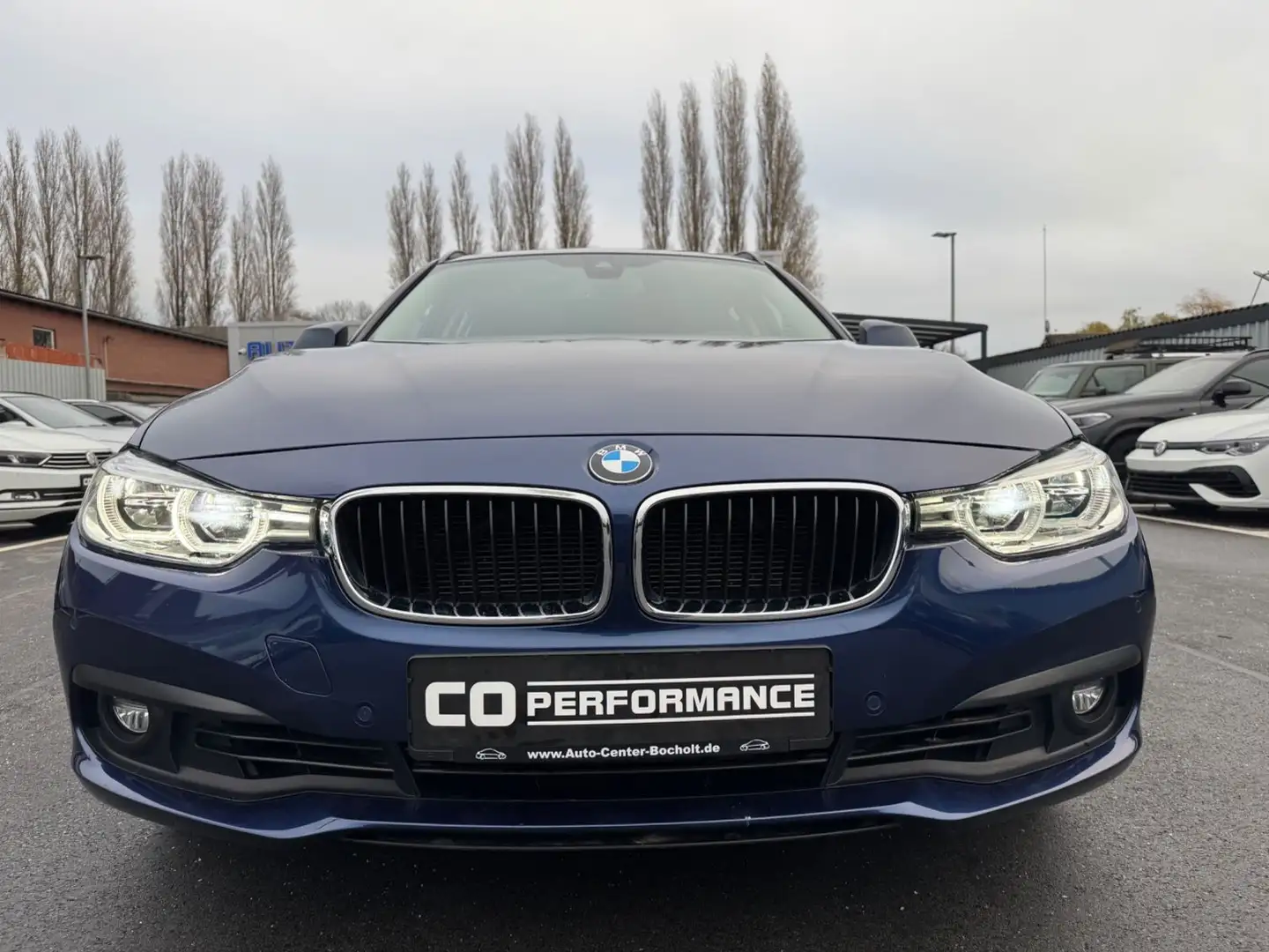 BMW 335 d *XDRIVE*PANO*HUD*LED*AHK*NAVI*TLEDER*TÜV Albastru - 2