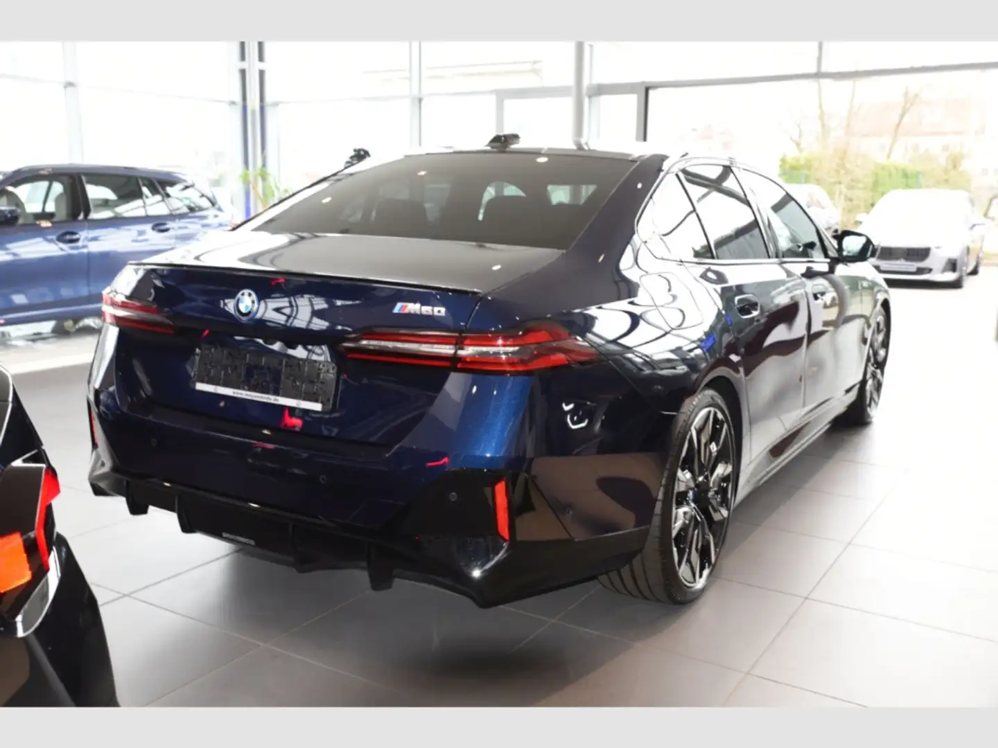 BMW i5 M60 xDrive UPE: 120.765,- Adaptives M Fahrwerk  Pr Blau - 2