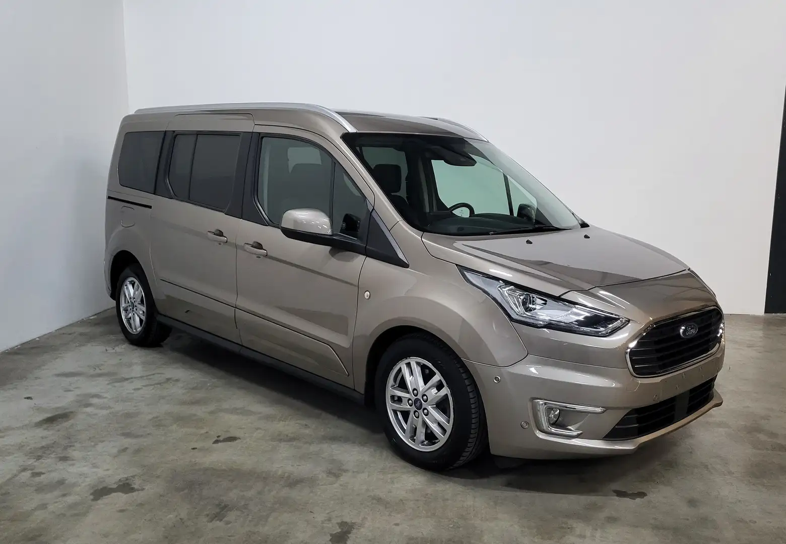 Ford Tourneo Connect 1.5 TDCI AUT. *7 PL.* LONG * TOIT PANO.* CARPLAY * siva - 2