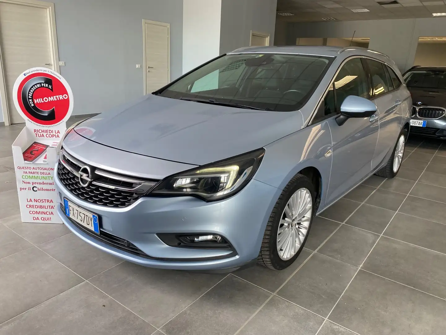 Opel Astra 1.6 CDTi 110CV Start&Stop Sports Tourer Innovation Grigio - 1