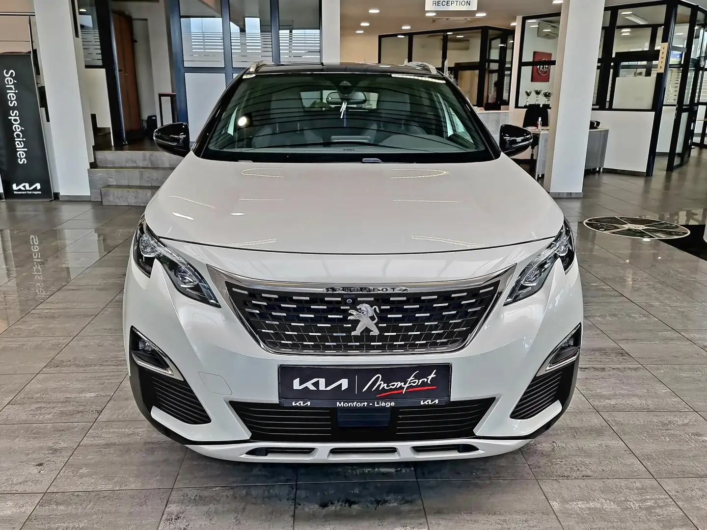 Peugeot 3008 1.2 GT Line Blanc - 2