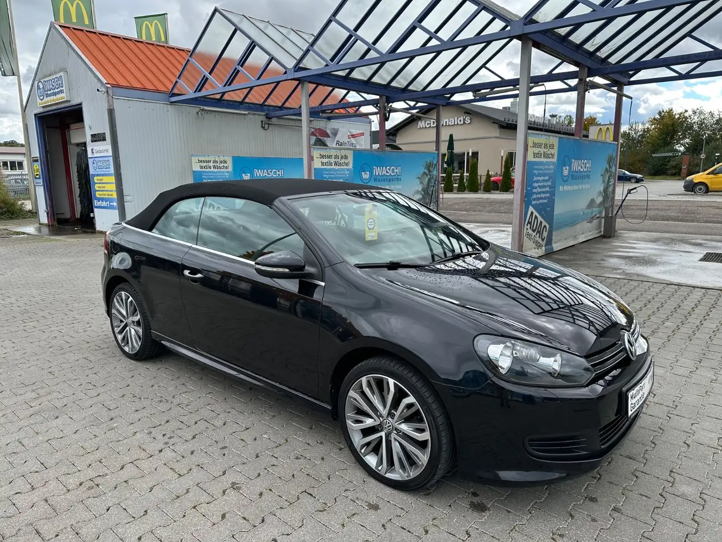 Volkswagen Golf VI Cabriolet Basis BMT / EURO-6 /TÜV/AU NEU Noir - 2