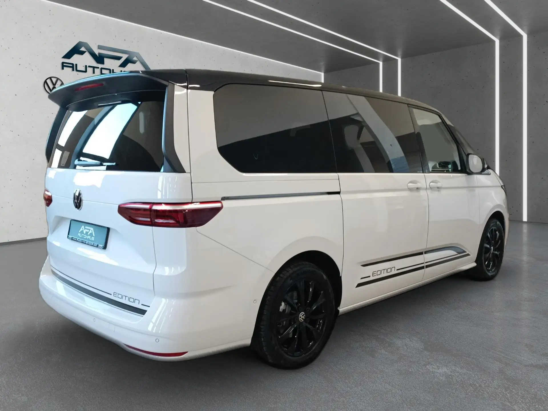 폭스바겐 Volkswagen T7 Multivan 2.0 TDI Life DSG AHK*SthZ*Harman*Navi 2025 화이트 사진 2