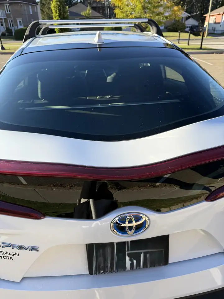 Toyota Prius Prime снимка Toyota Prius Prime