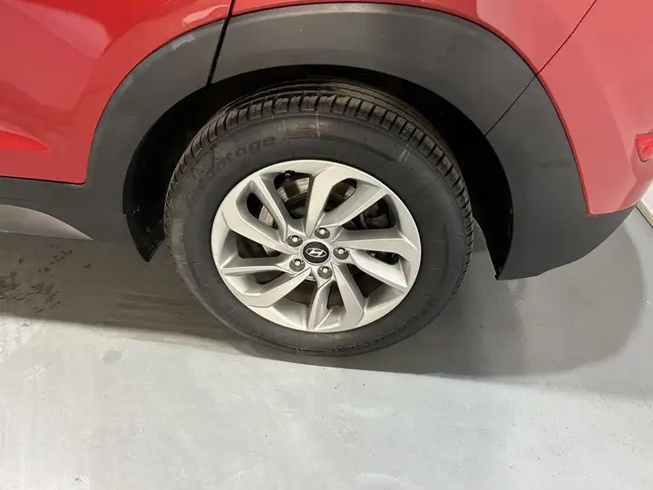 Hyundai Tucson 2015, foto 13