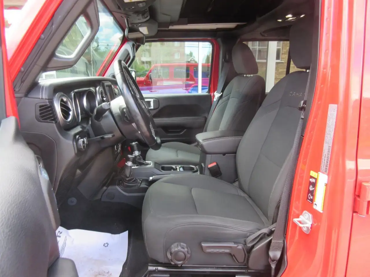 Jeep Wrangler снимка Jeep Wrangler