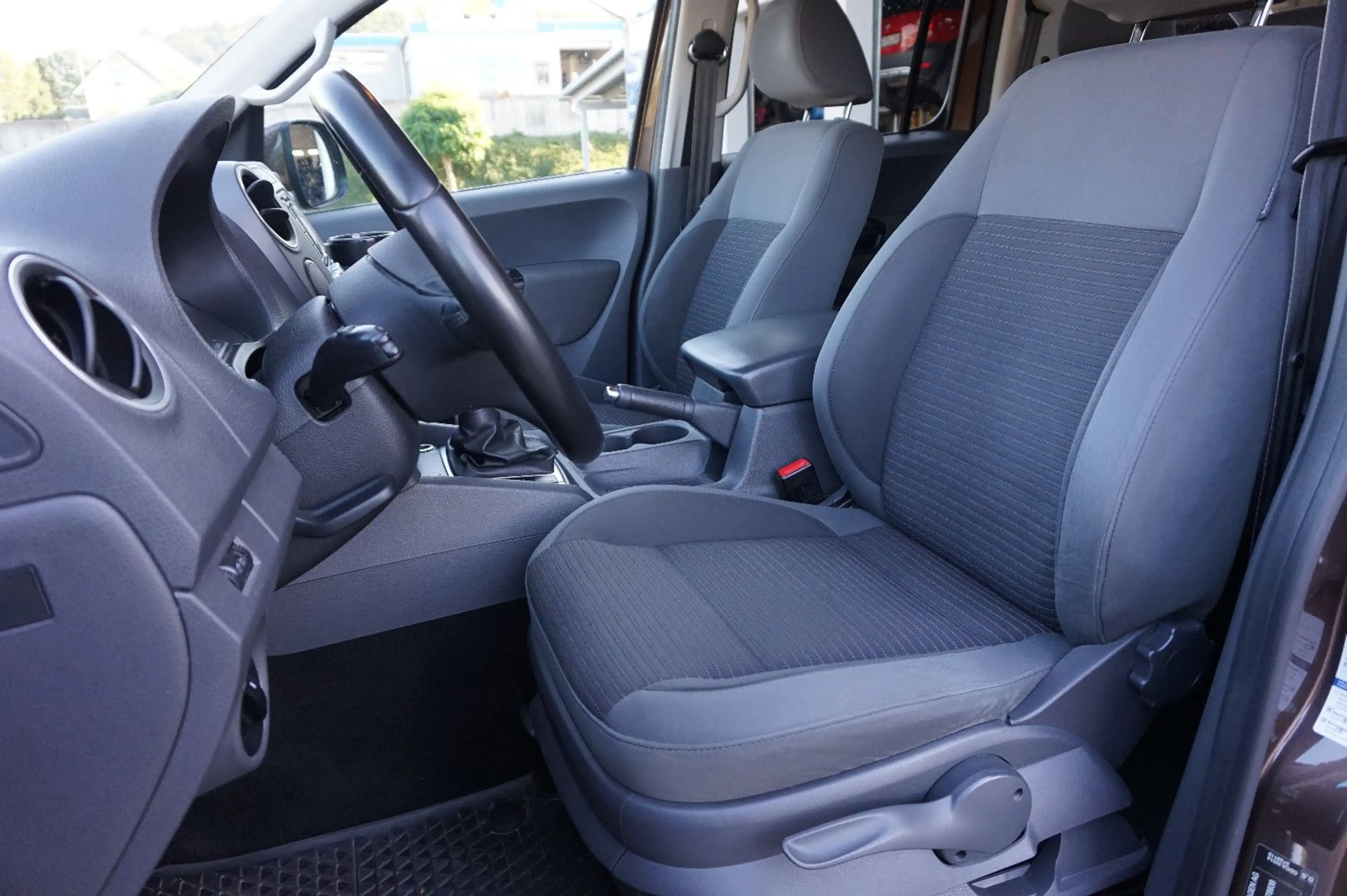 Volkswagen Amarok Highline DoubleCab 4Motion — photo 11