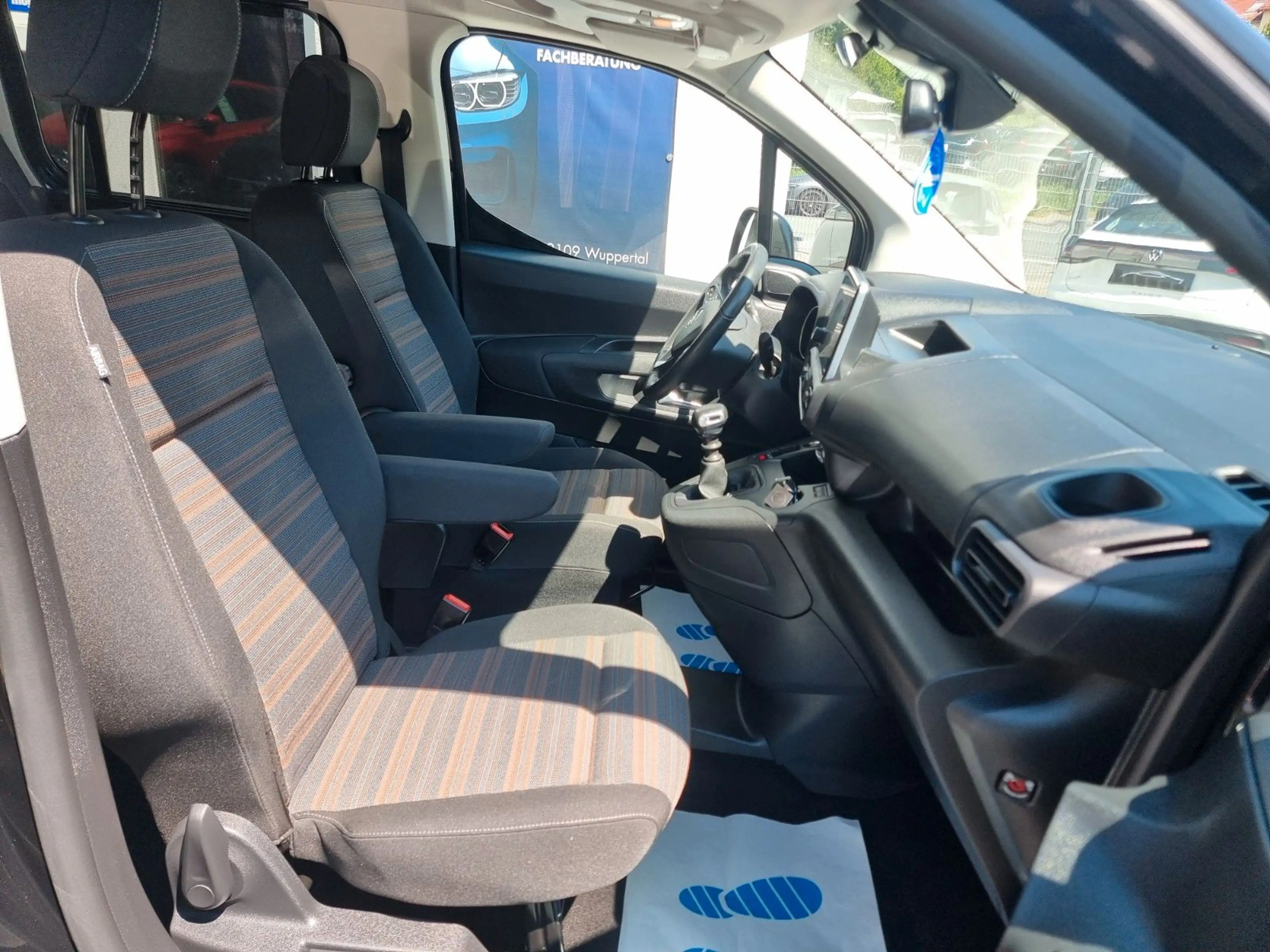 Opel Combo Life 1.5 Diesel  Elegance/LENKRADH./*NAVI* — photo 14