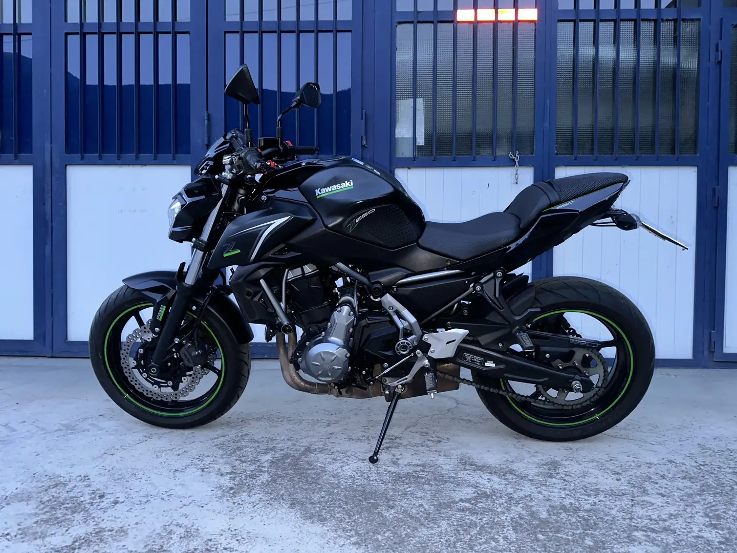 Kawasaki Z 650 Abs - 2