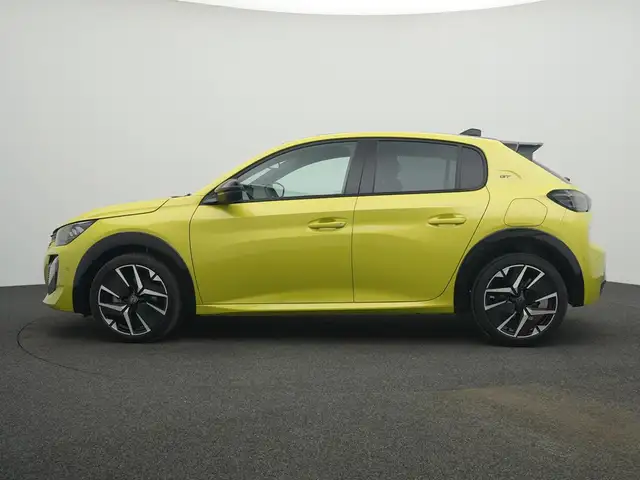 Peugeot 208 view 5