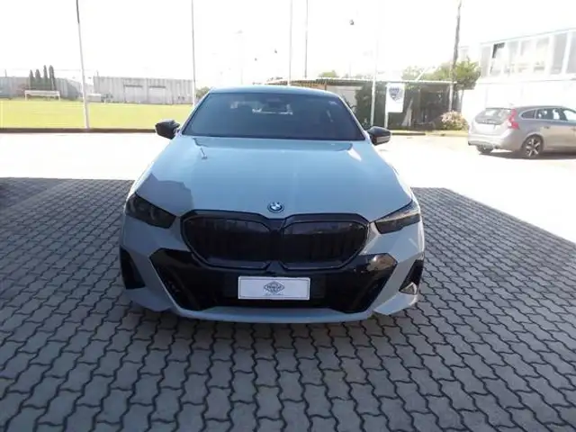 BMW 550 Serie 5 G60 Berlina 550e xdrive MSport auto