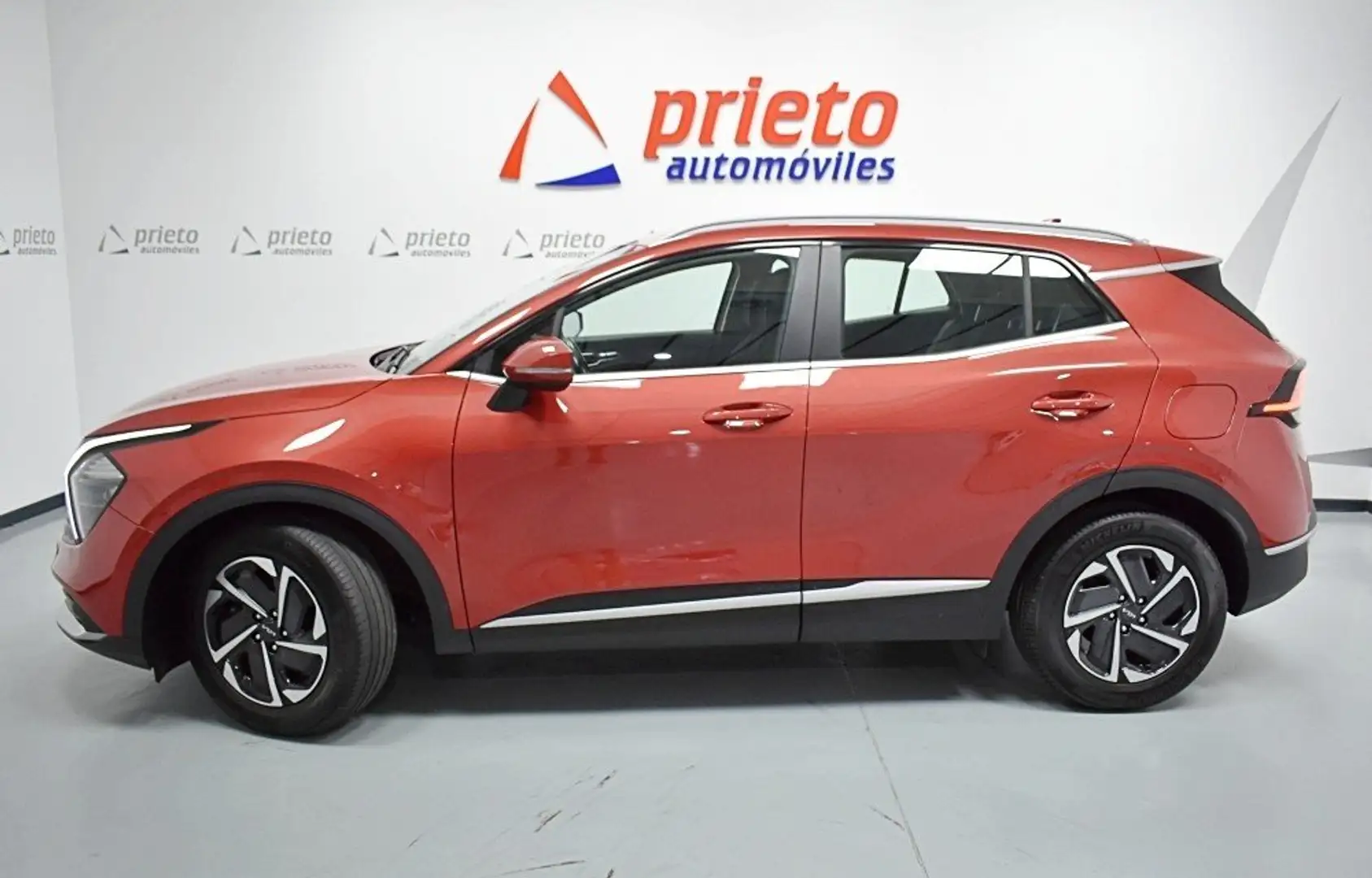 Kia Sportage 1.6 T-GDi 110kW (150CV) Drive 4x2 Burdeos - 2