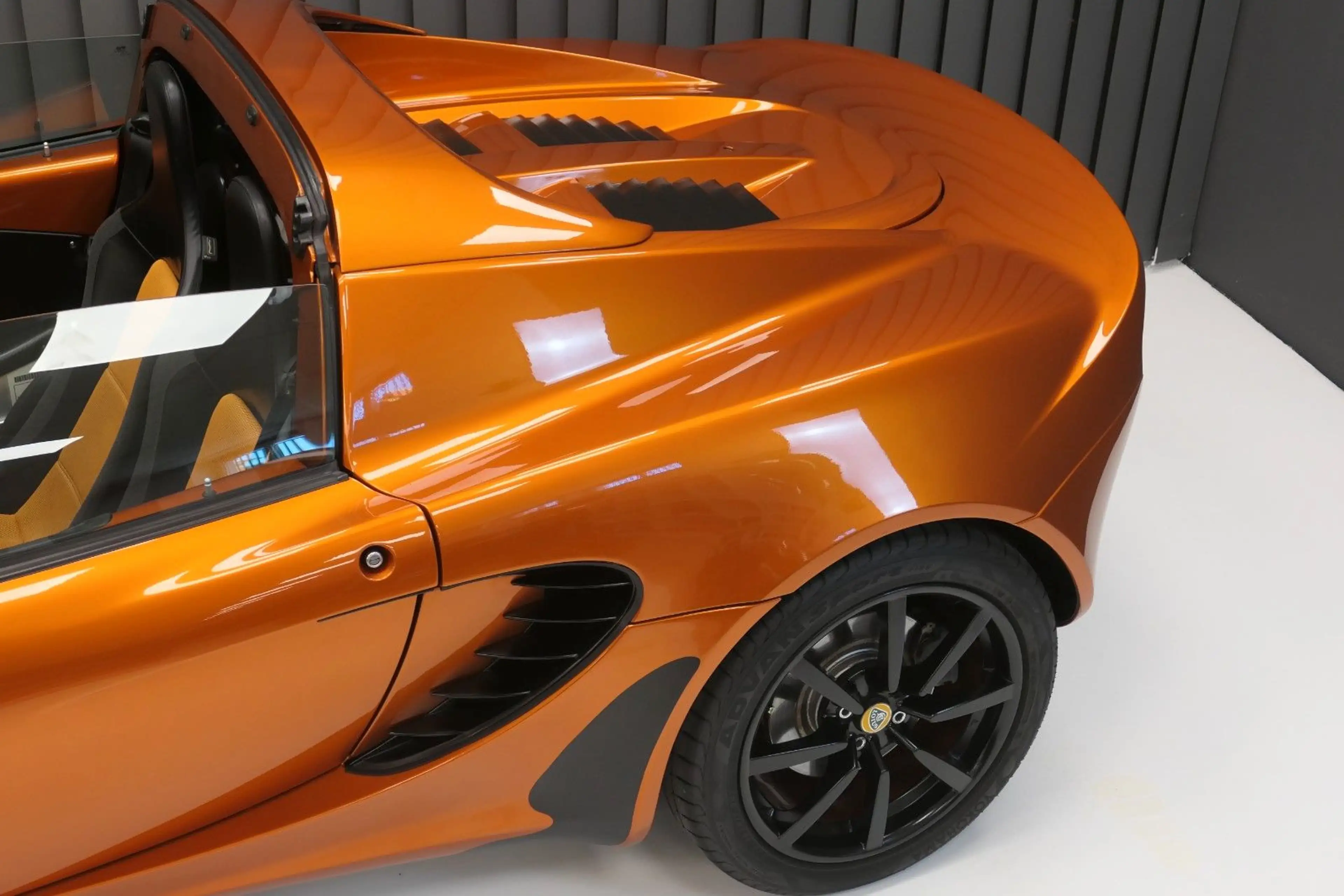 Lotus Elise SC RHD custom paint — photo 5