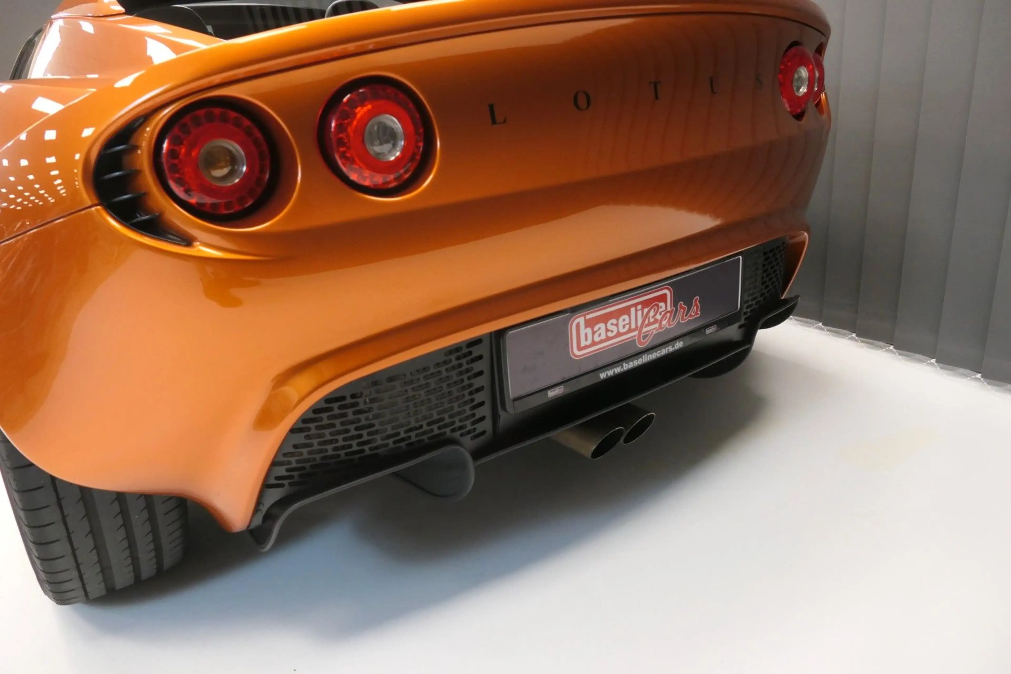 Lotus Elise SC RHD custom paint — photo 9