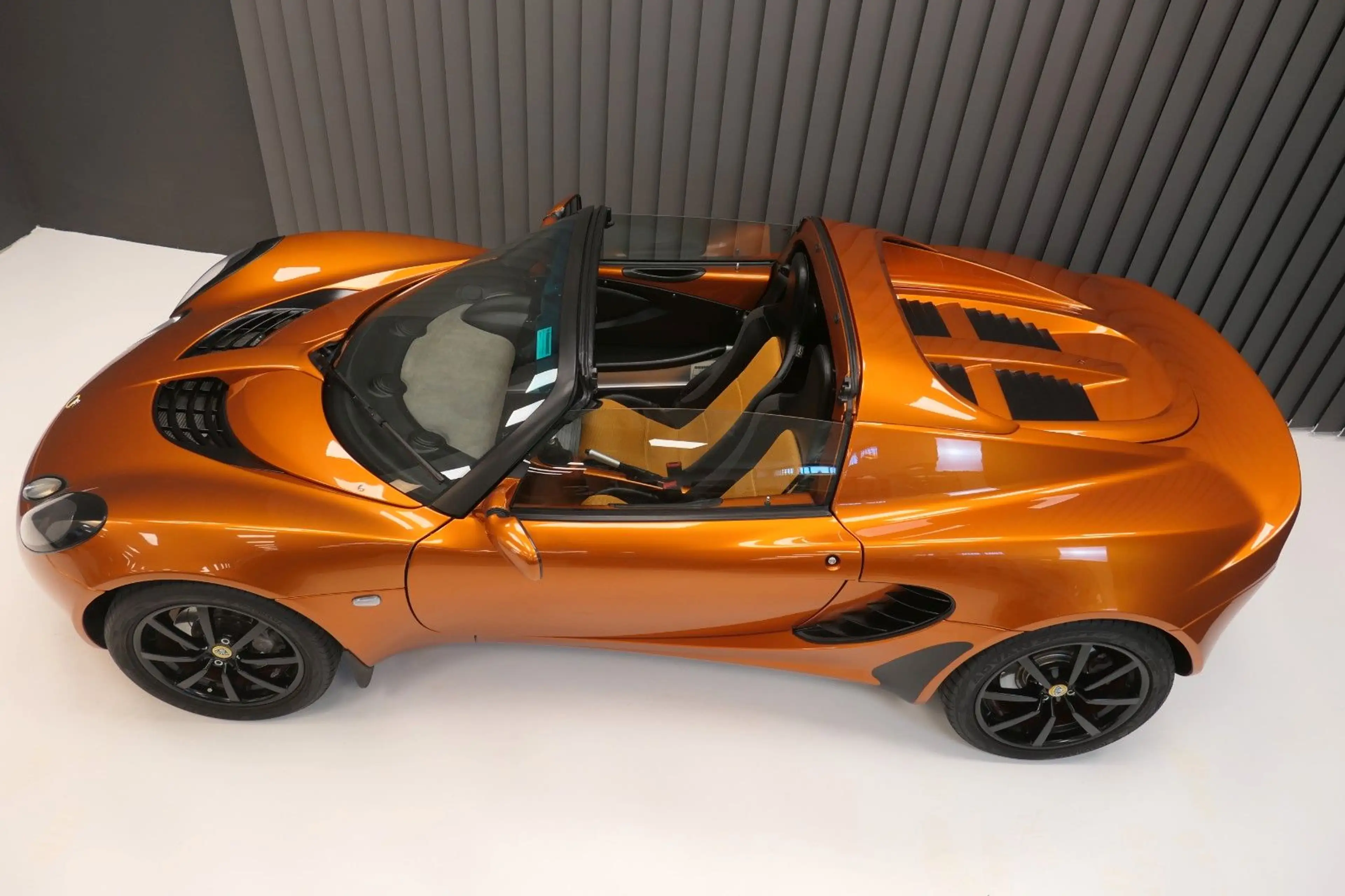 Lotus Elise SC RHD custom paint — photo 4