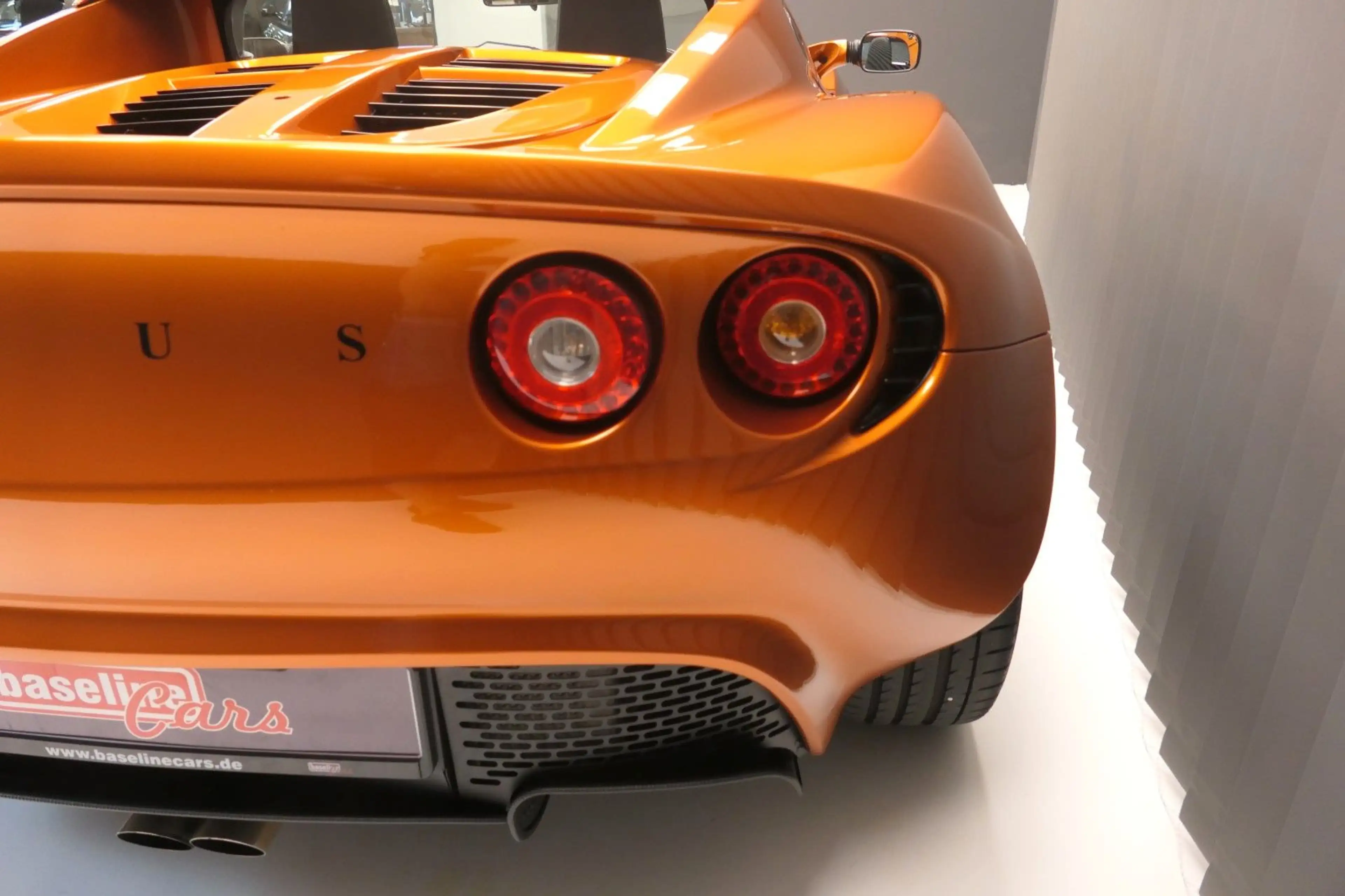 Lotus Elise SC RHD custom paint — photo 12