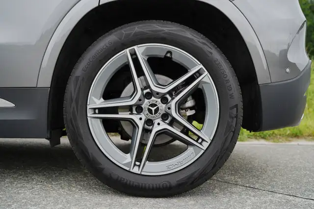 Mercedes-Benz Gla view 14