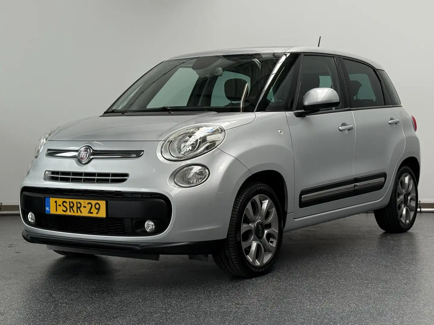 Fiat 500L 1.4-16V Lounge | Panorama dak | Climate | Cruise | Grijs - 1