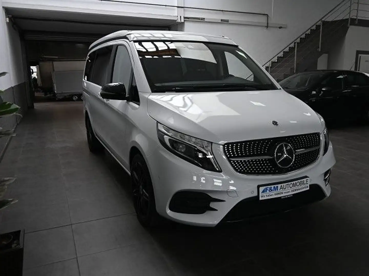 Mercedes-Benz V 300 d 4Matic AMG Marco Polo Leder Navi Kamera Alb - 2