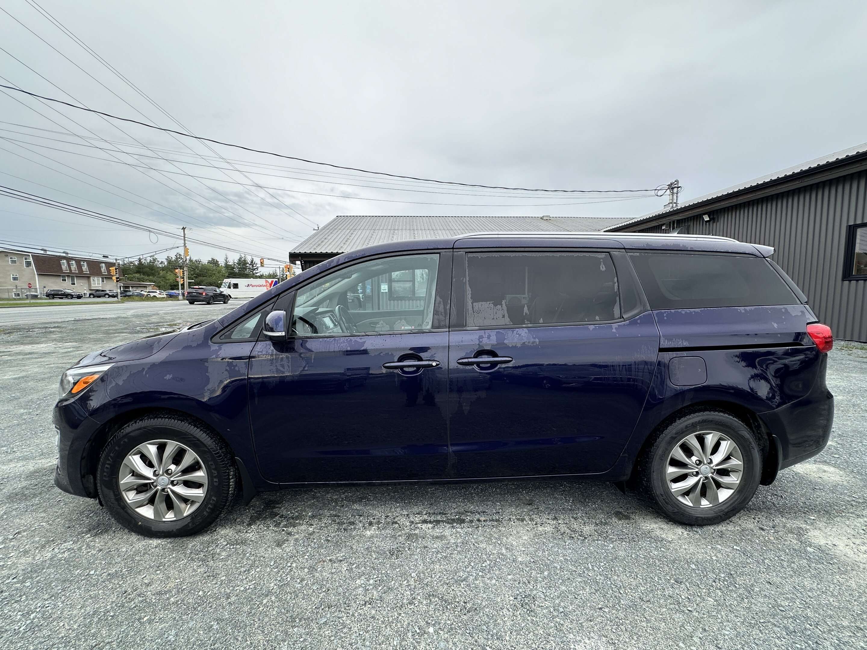 2020 Kia Sedona LX — photo 1