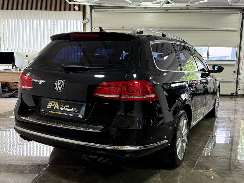Volkswagen Passat 2.0 TDI Variant Highline DSG STHZ Kamera — photo 4