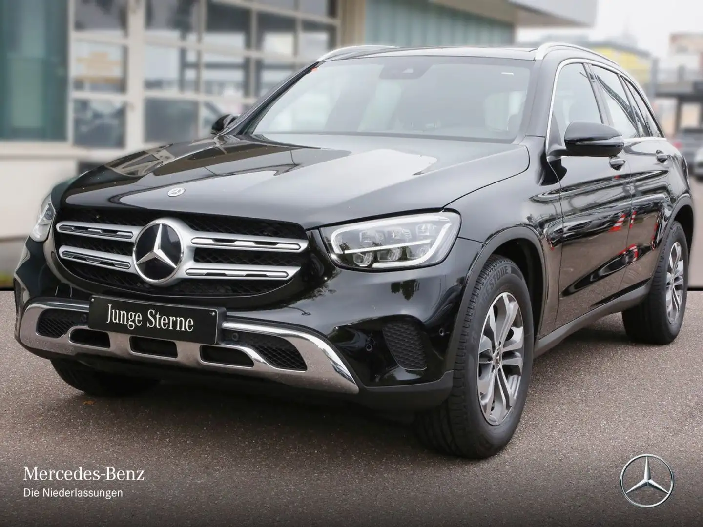 Mercedes-Benz GLC 220 d 4M PANO+AHK+LED+STHZG+KAMERA+KEYLESS+9G Schwarz - 2