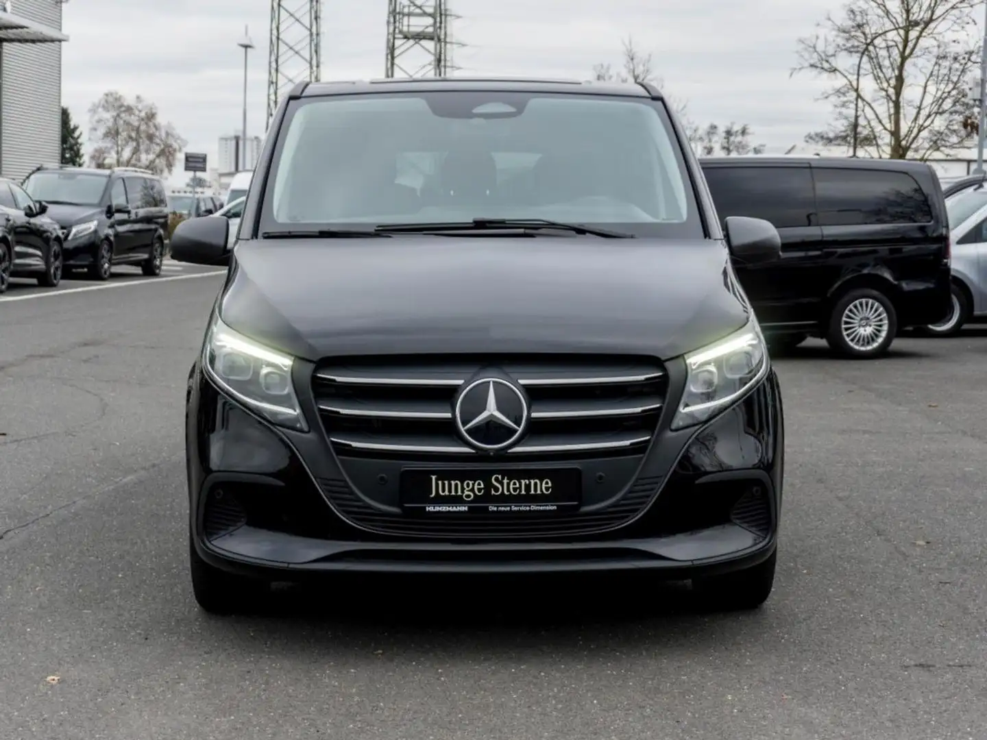 Mercedes-Benz Vito 119 CDI 4x4 Tourer SELECT Extralang Navi AHK Schwarz - 2