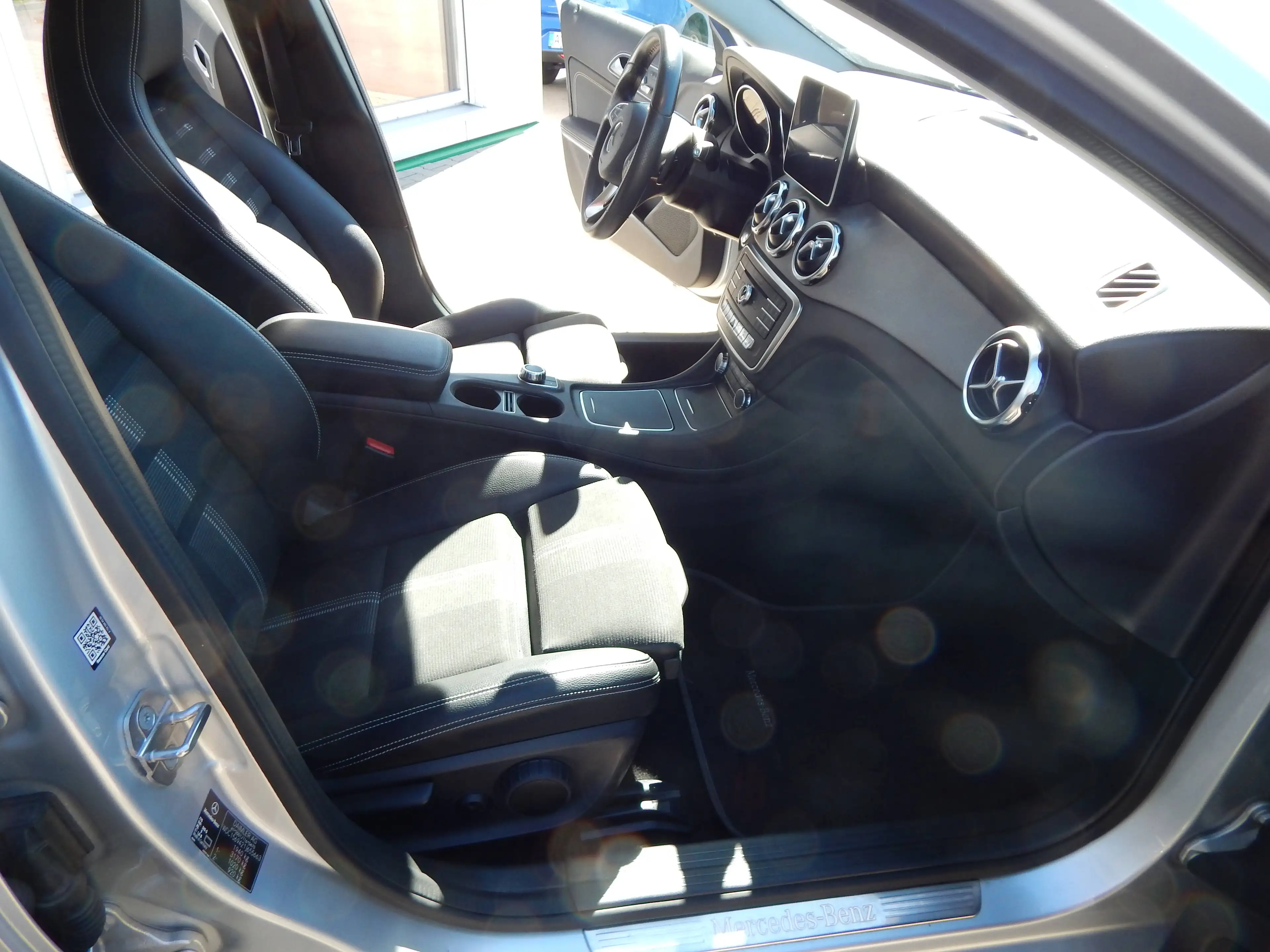 Mercedes-Benz GLA 180 GLA 180 (156.942) — photo 9