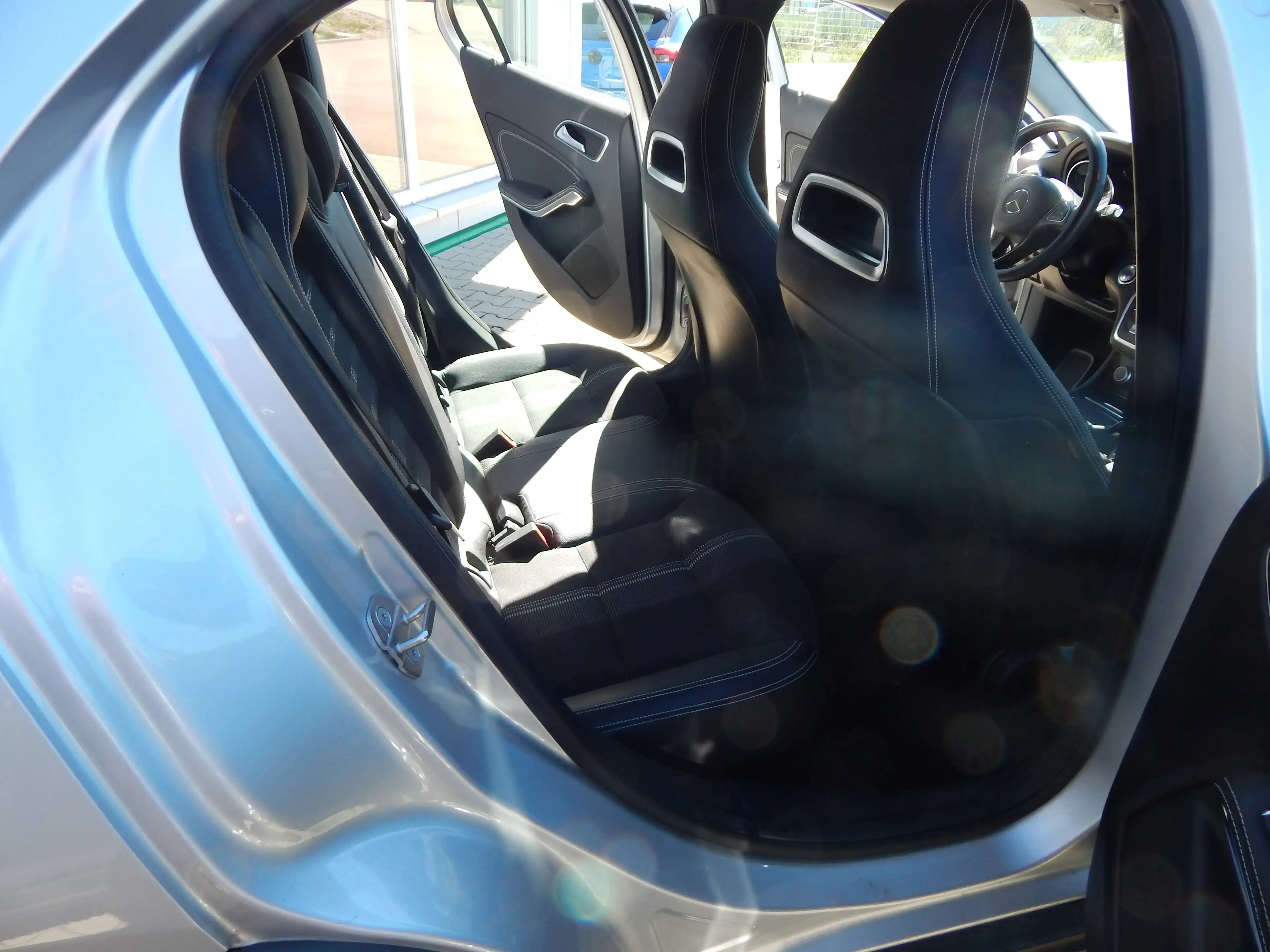 Mercedes-Benz GLA 180 GLA 180 (156.942) — photo 8