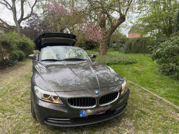 Z4 2.5i sDrive23i