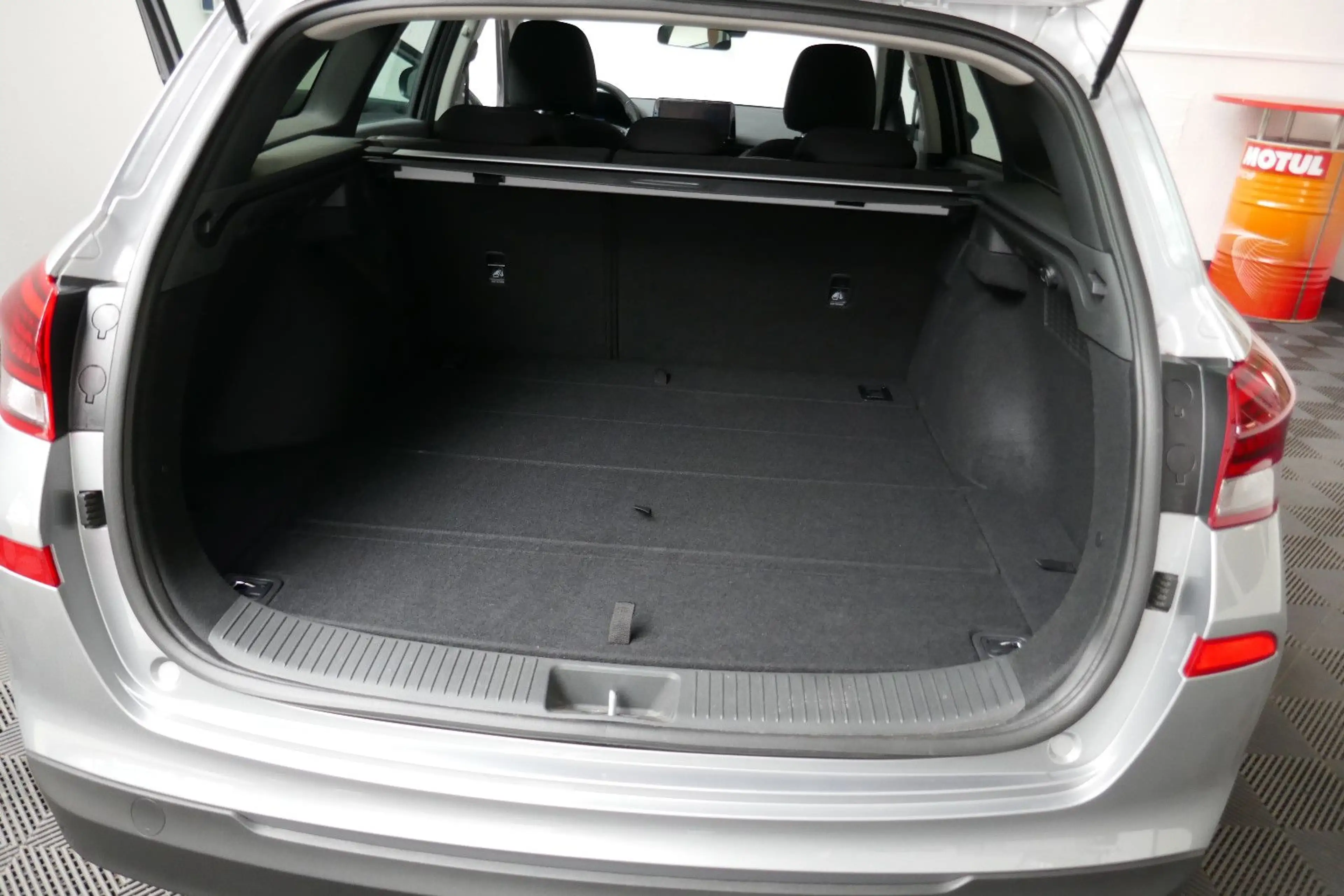 Hyundai i30 Trend Mild-Hybrid *TOP* — photo 15