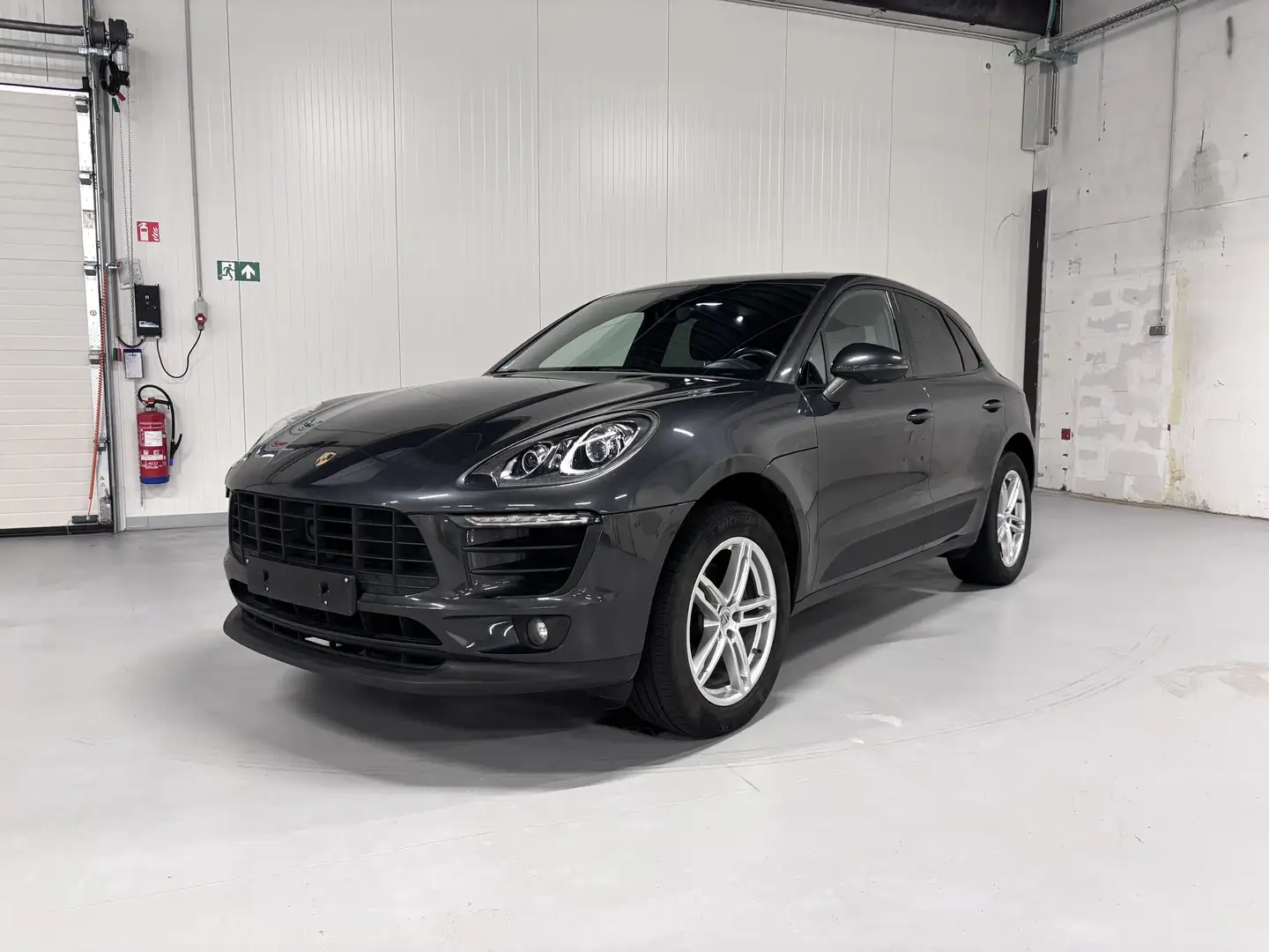 Porsche Macan 2.0 Turbo PDK - Cuir - Pano - ACC - Carnet Porsche Gris - 1