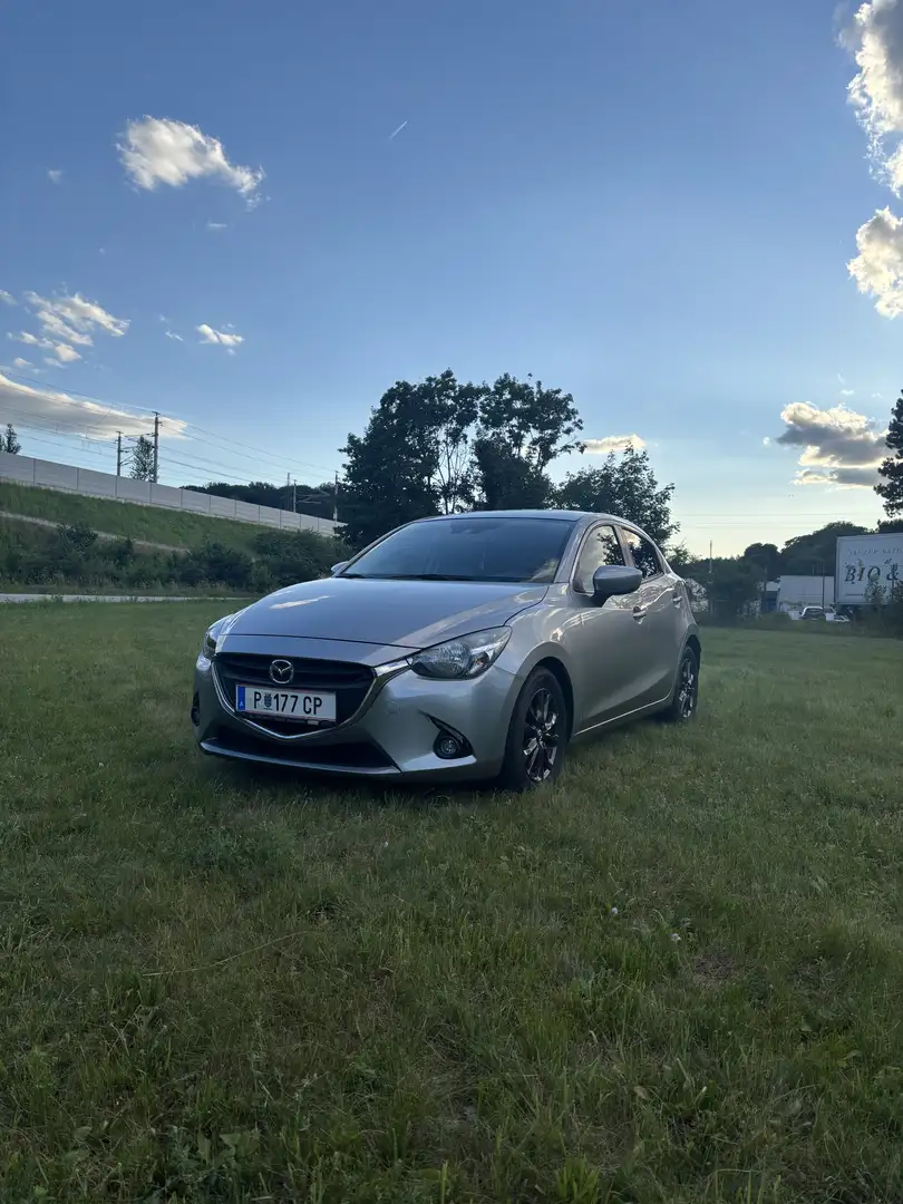 Mazda 2 G75 Attraction - 1