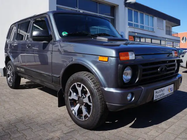 Lada Urban 4x4 Urban*5-TÜRER*KLIMA*AHK*RADIO*SHZ*