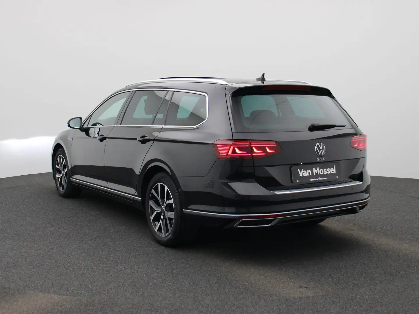 Volkswagen Passat Variant 1.4 TSI PHEV GTE Business | R-Line exterieur | Aut Zwart - 2